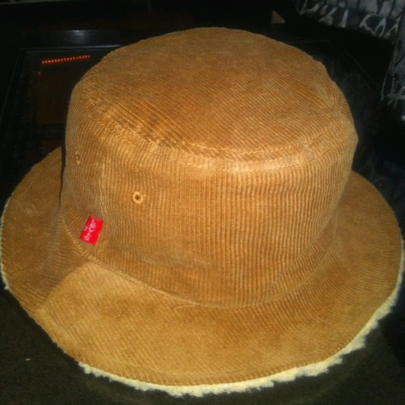 Levi's Other - Levi's Reversible Corduroy Bucket Hat